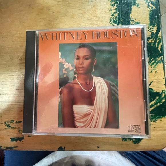 Some CDs of Whitney Huston’s songs  Whitney Huston - Picture 3 of 5